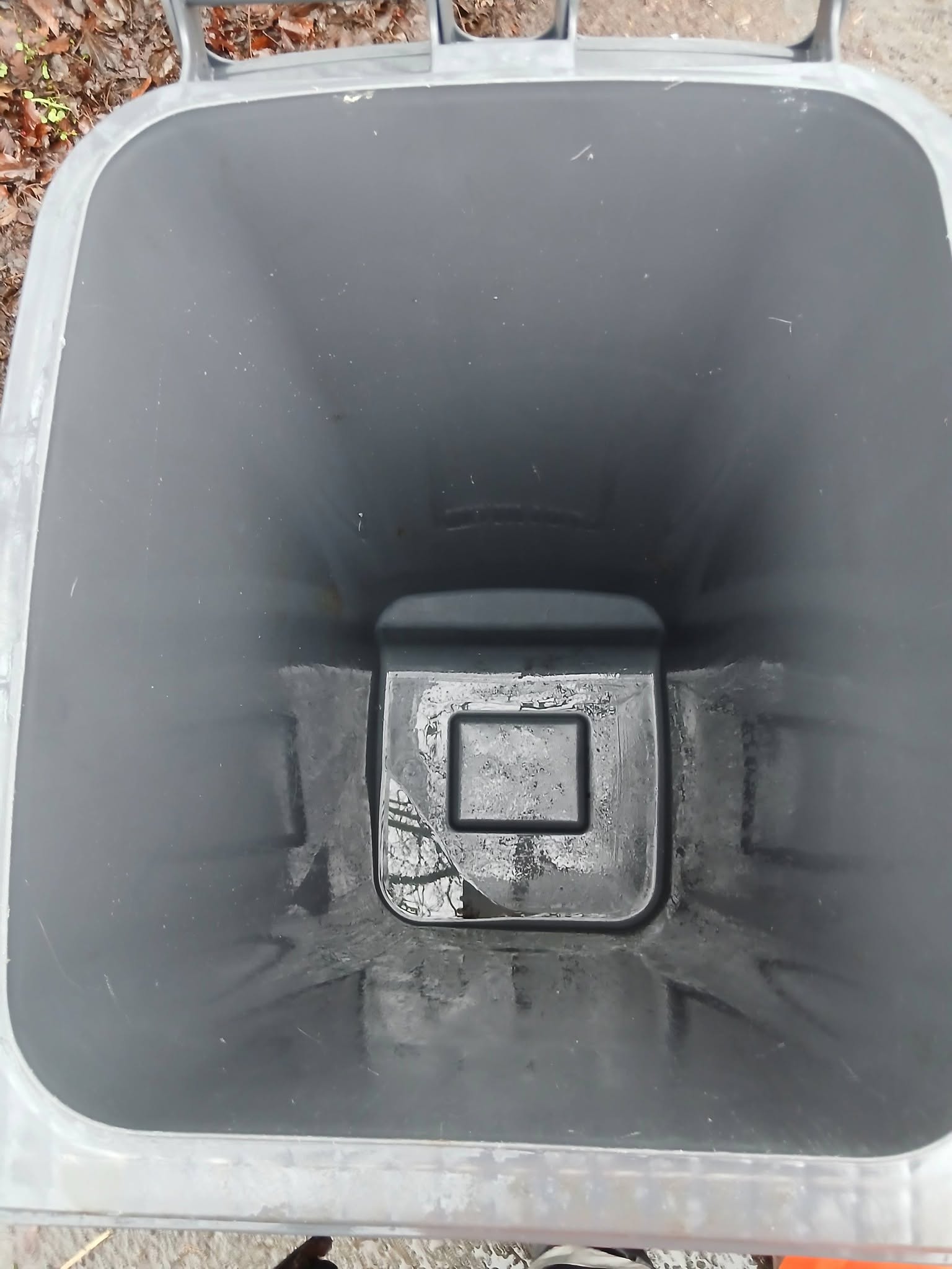 Same wheelie bin interior, spotless after cleaning