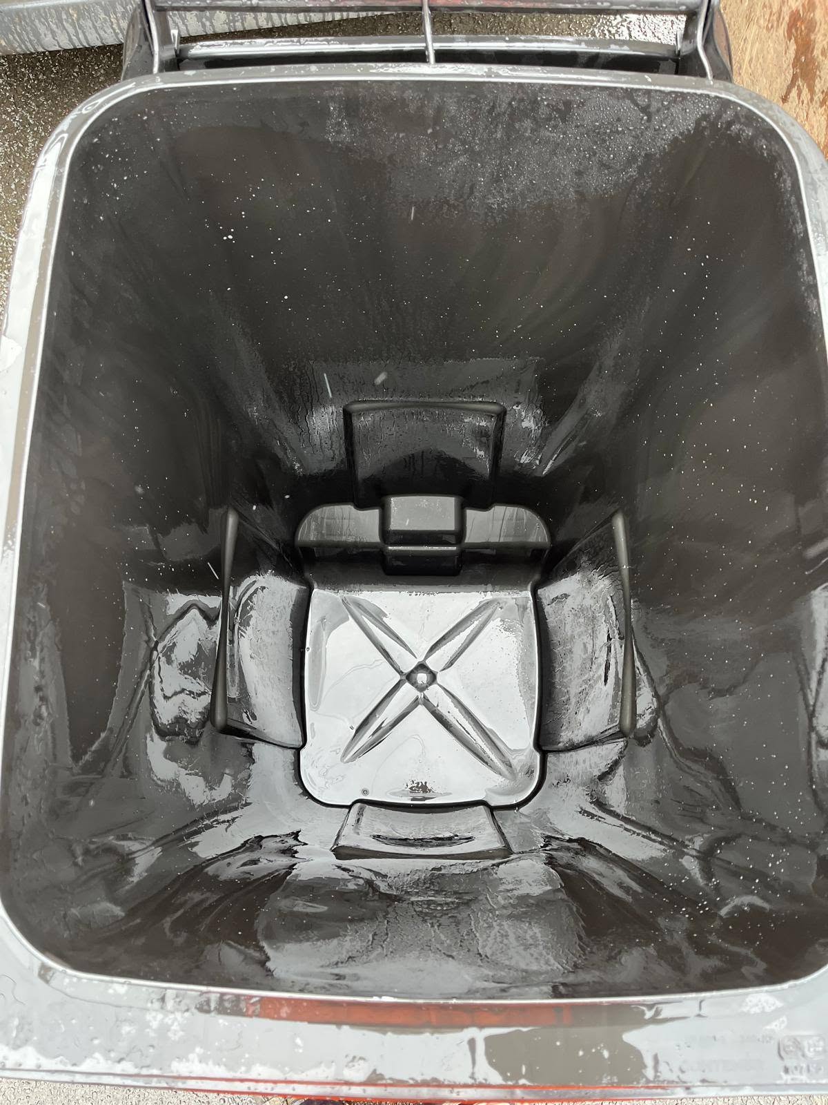 Same wheelie bin interior, spotless after cleaning